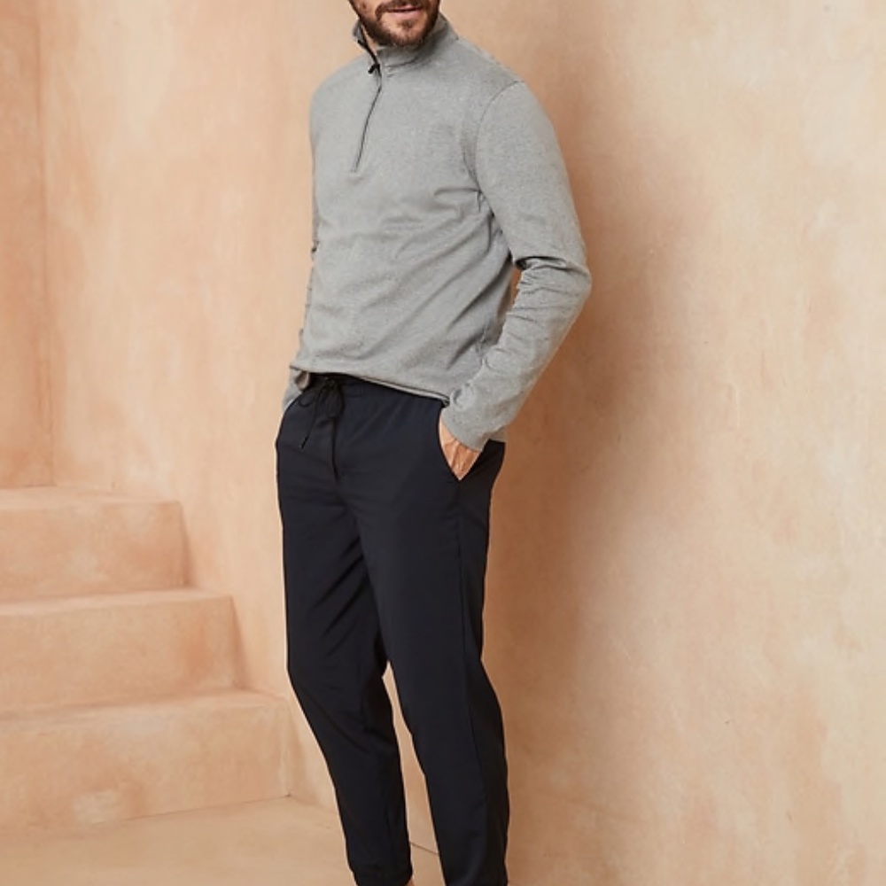 BANANA REPUBLIC MEN'S PERFORMANCE JOGGER  - *NEW W/TAGS